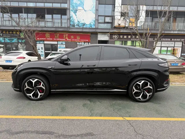 BYD Sealion 07 EV — Фото автомобиля 3