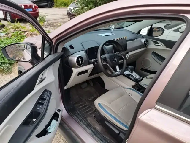 BYD Yuan Pro — Фото автомобиля 15