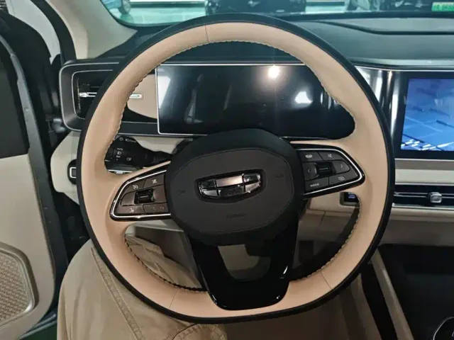 Geely ICON — Фото автомобиля 15
