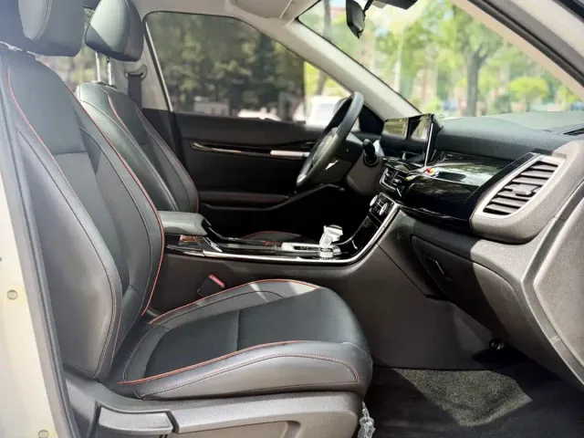 Kia Seltos — Фото автомобиля 13