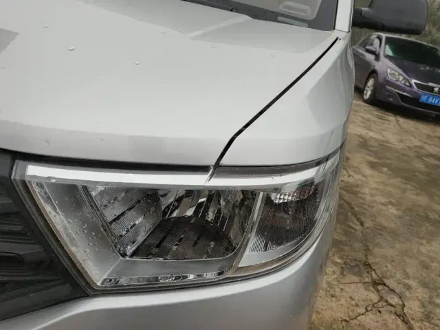 Wuling Hongguang V — Фото автомобиля 5
