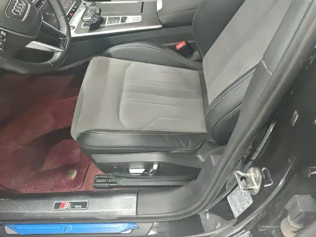 Audi A6L — Фото автомобиля 9