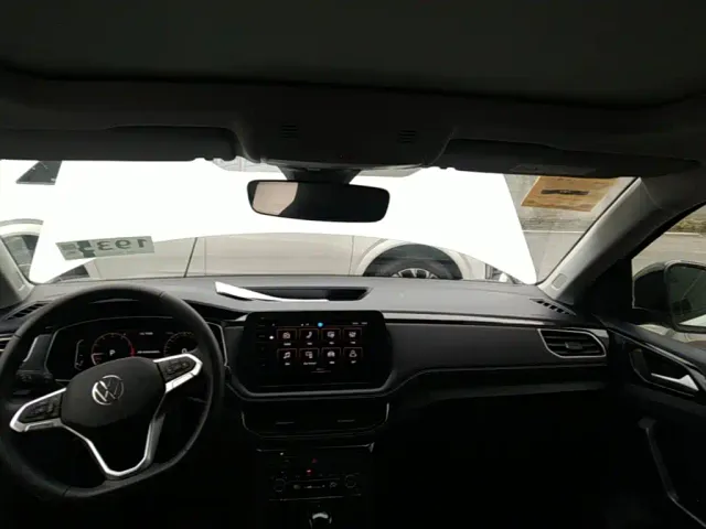 Volkswagen Tharu — Фото автомобиля 17