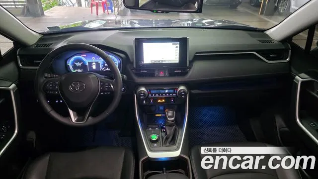 Toyota RAV4 — Фото автомобиля 7