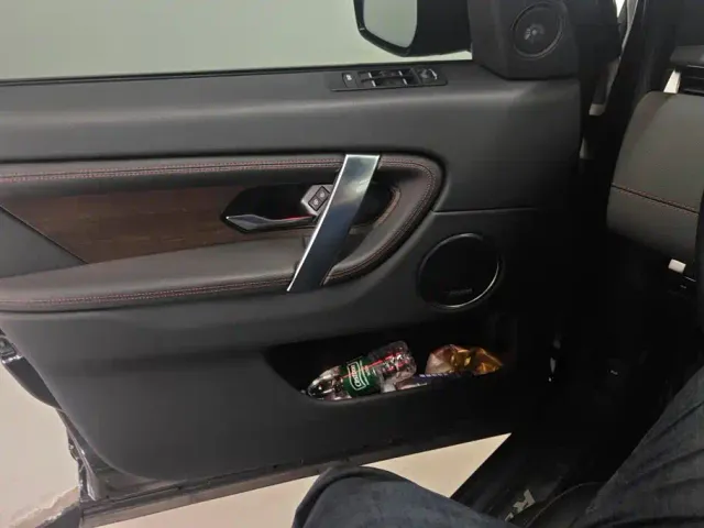 Land Rover Discovery Sport — Фото автомобиля 7