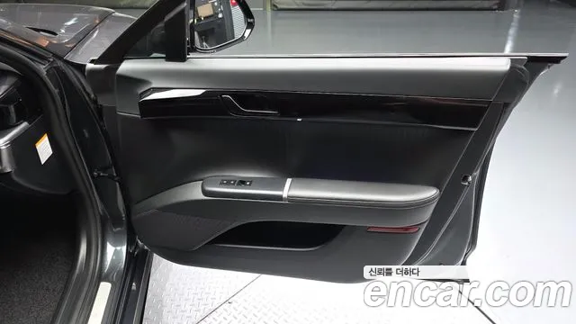 Hyundai Grandeur GN7 — Фото автомобиля 13