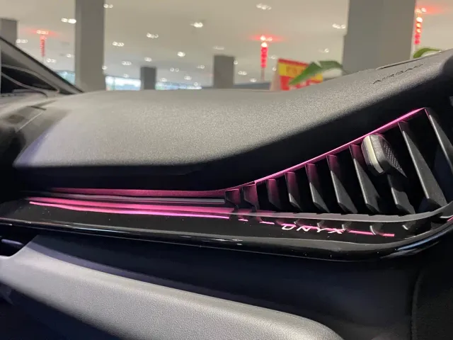 Volkswagen ID. Unyx 06 — Фото автомобиля 6