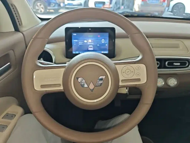 Wuling Hongguang Mini EV — Фото автомобиля 10