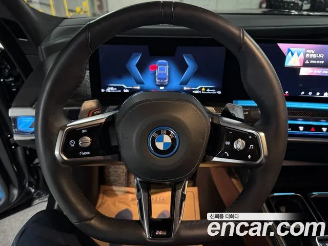 BMW 7 Series G70 — Фото автомобиля 13