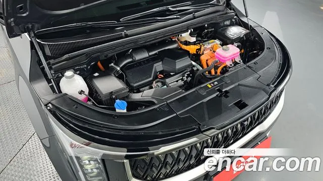 Kia Carnival Generation 4 — Фото автомобиля 8
