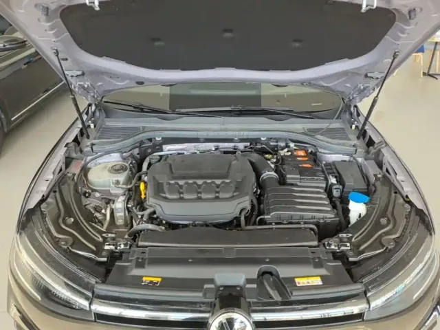 Volkswagen Passat — Фото автомобиля 19