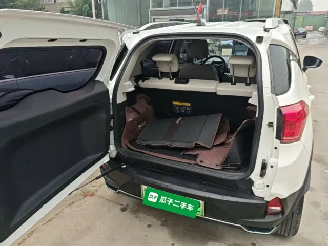 BYD Yuan Pro — Фото автомобиля 18