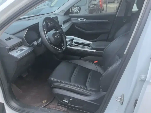 Geely Xingrui — Фото автомобиля 14