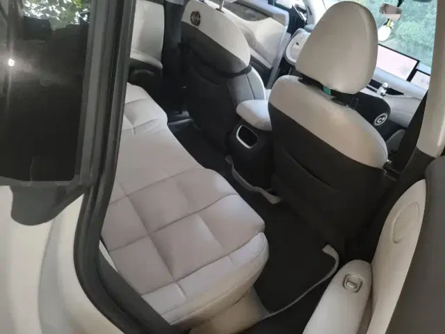 IM Motors LS6 — Фото автомобиля 15