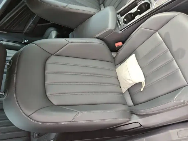 Volkswagen Passat — Фото автомобиля 24