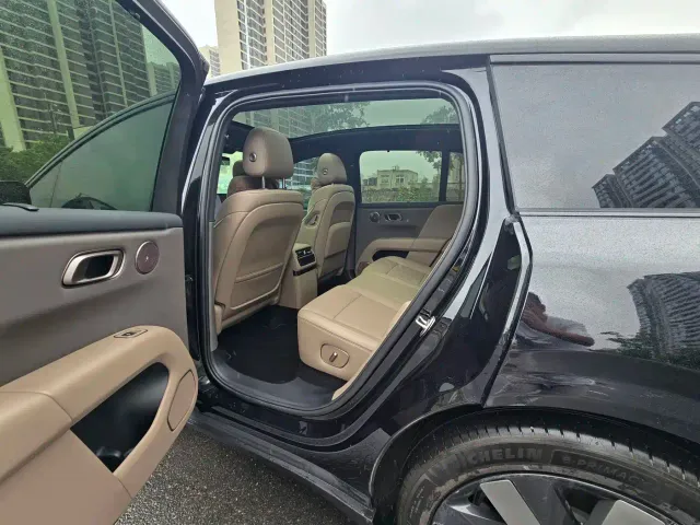 Li Auto i6 — Фото автомобиля 6