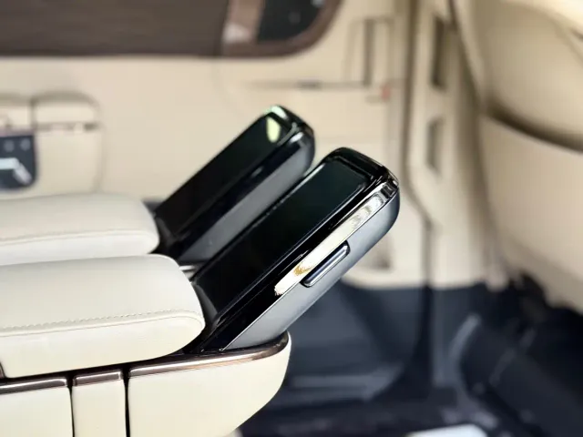 Toyota Alphard — Фото автомобиля 14