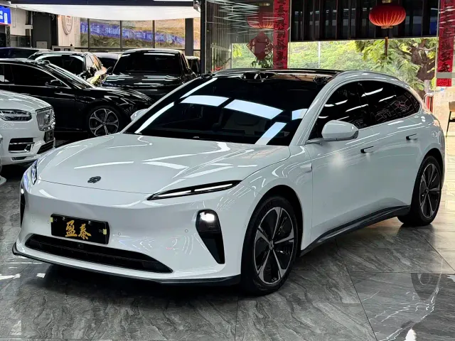 Фотография автомобиля — Nio ET5 Touring