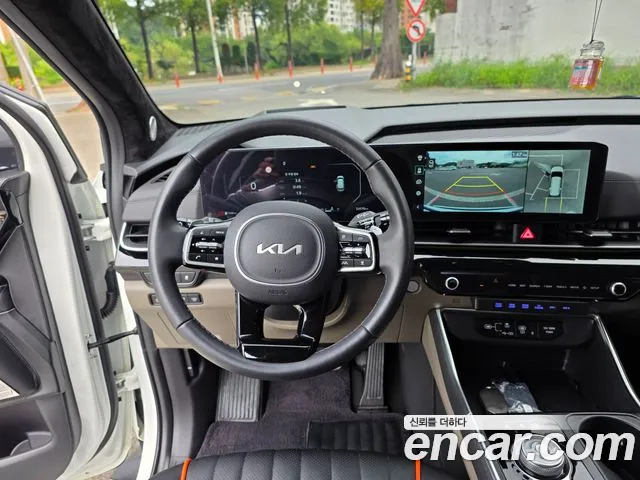 Kia Carnival Generation 4 — Фото автомобиля 8