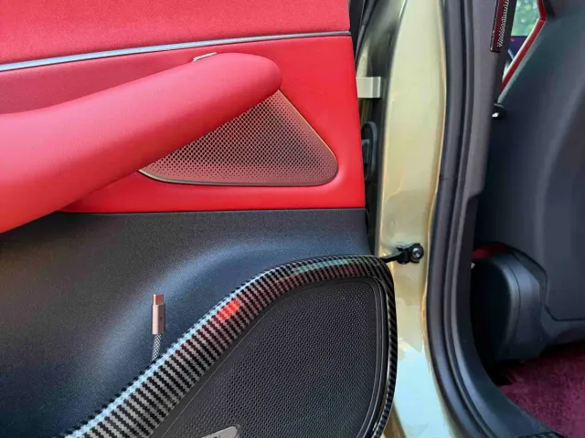 Xiaomi SU7 — Фото автомобиля 8