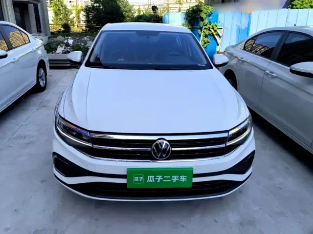Volkswagen Bora — Фото автомобиля 2