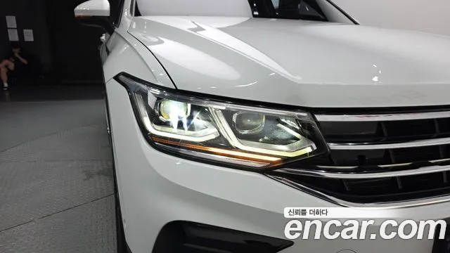 Volkswagen Tiguan Tiguan 2 поколение 2.0 TDI Prestige — Фото автомобиля 18