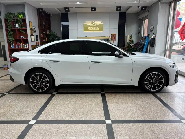 Audi A5L — Фото автомобиля 4