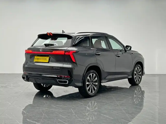 Changan CS75 Plus — Фото автомобиля 6