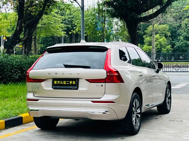 Volvo XC60 — Фото автомобиля 6