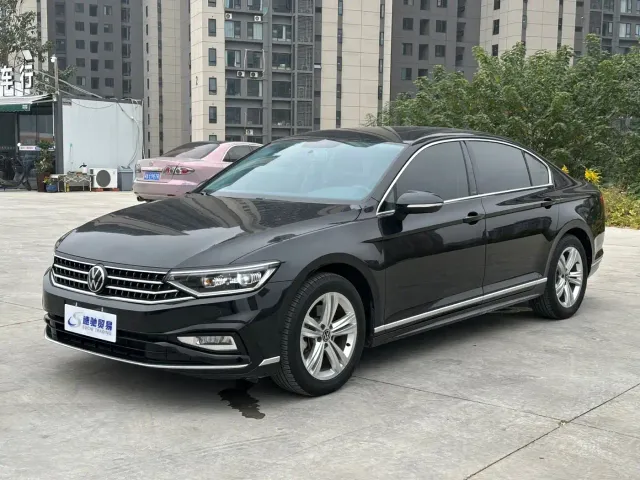 Фотография автомобиля — Volkswagen Magotan