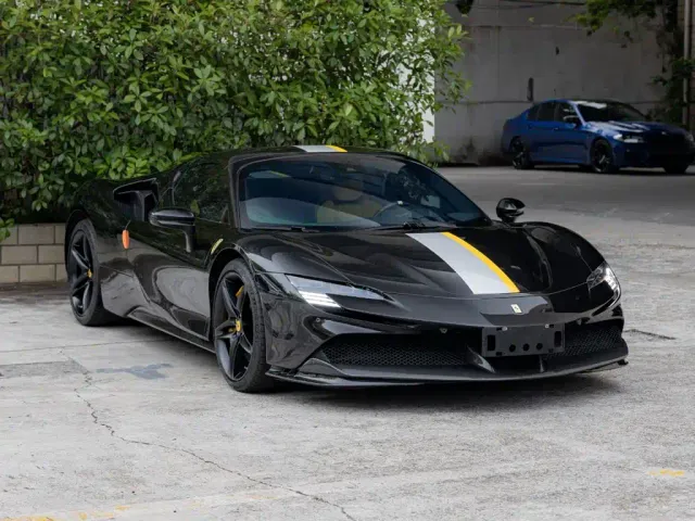 Ferrari SF90 — Фото автомобиля 3