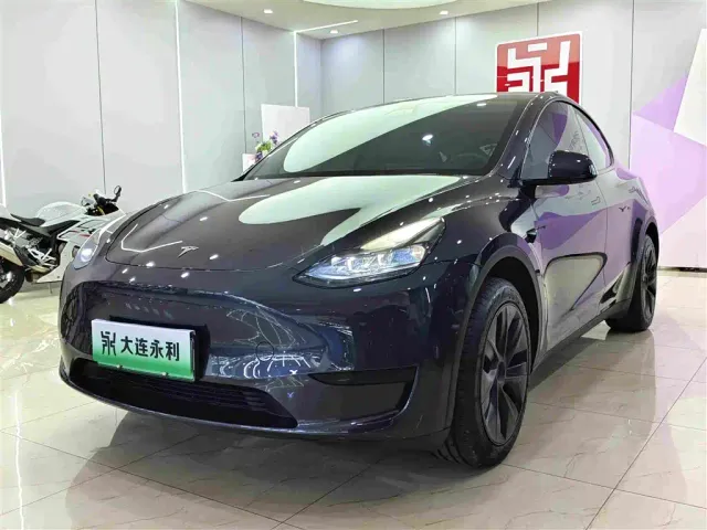 Фотография автомобиля — Tesla Model Y