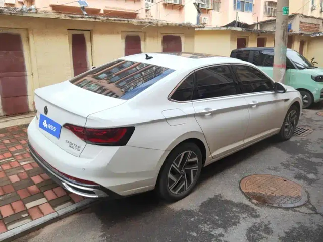 Volkswagen Sagitar — Фото автомобиля 3