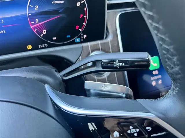 Mercedes-Benz E-Class — Фото автомобиля 14