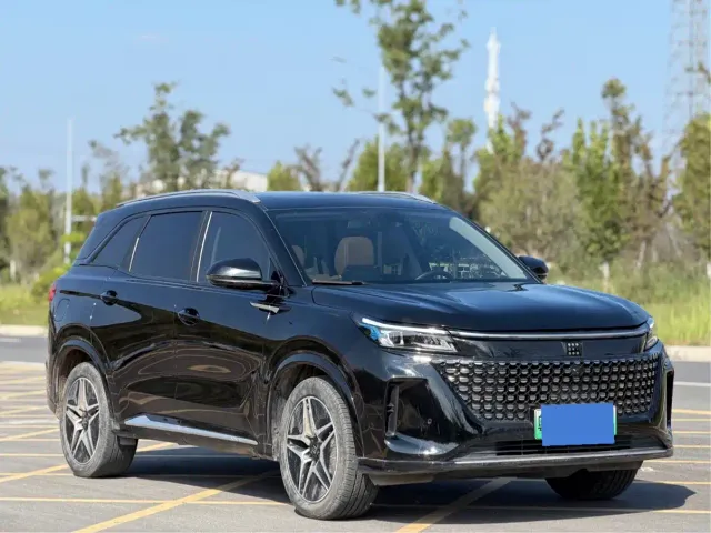 Landian E5 — Фото автомобиля 3