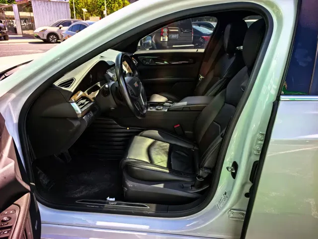 Cadillac CT6 — Фото автомобиля 8