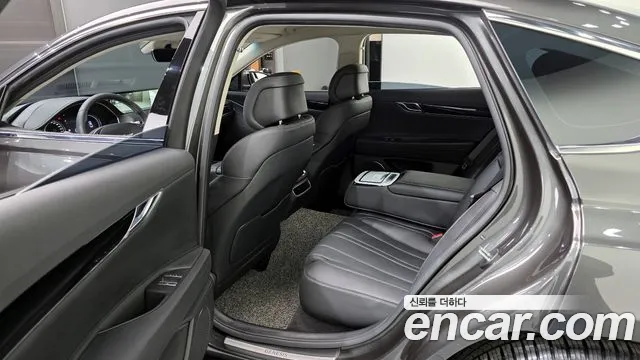 Genesis G80 Бензин 2.5 турбо AWD — Фото автомобиля 11