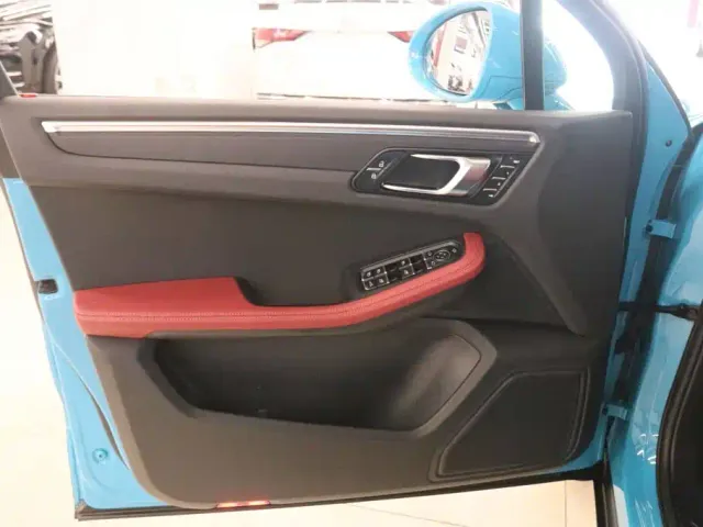 Porsche Macan — Фото автомобиля 13
