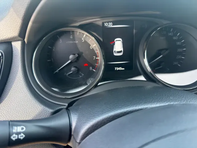 Nissan X-Trail — Фото автомобиля 10