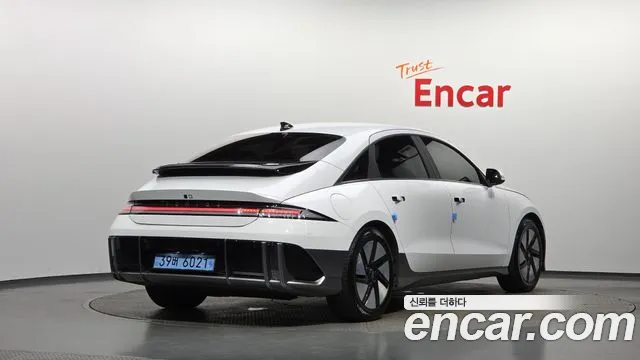 Hyundai Ioniq 6 — Фото автомобиля 2
