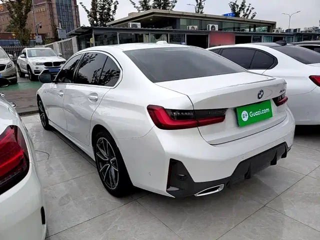 BMW 3 Series — Фото автомобиля 4