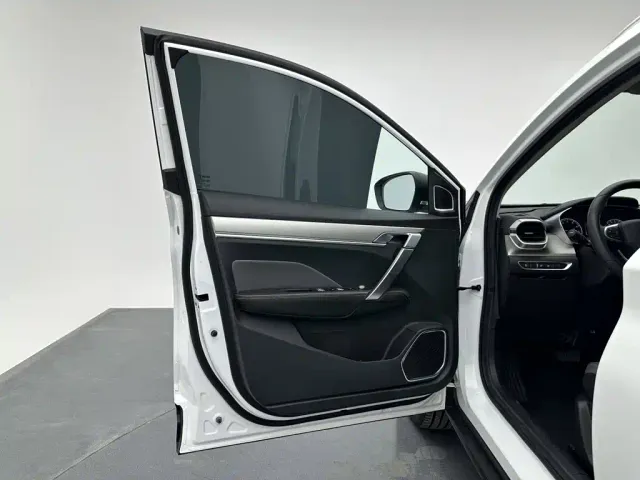 Geely Binyue — Фото автомобиля 15