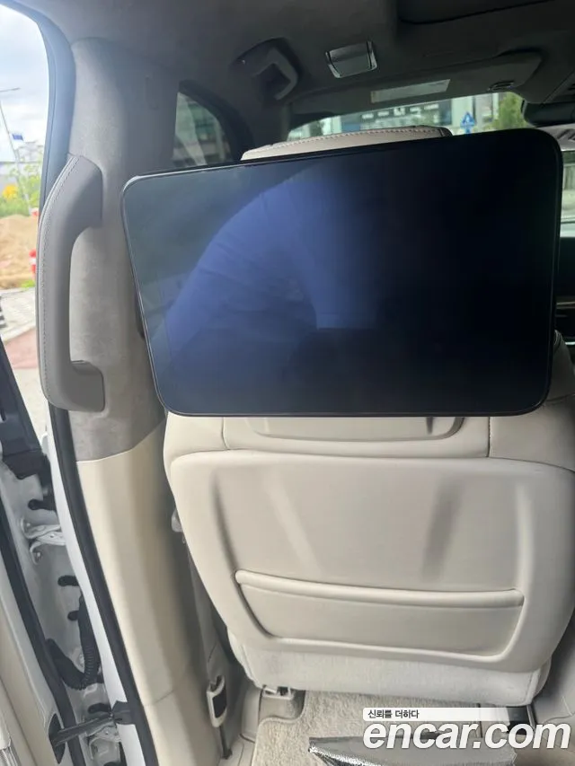 Cadillac Escalade Escalade 5 поколение — Фото автомобиля 9