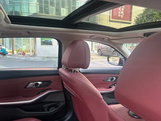 BMW 3 Series — Фото автомобиля 13