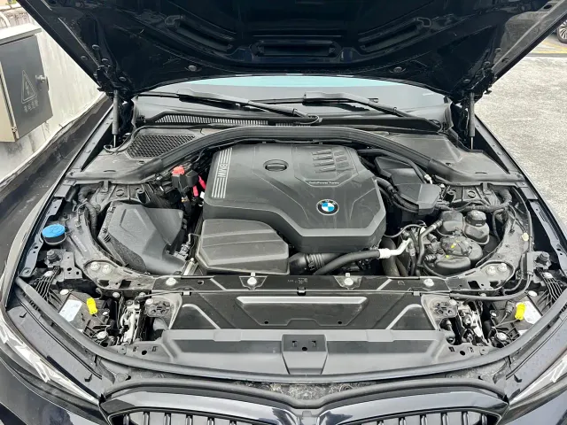 BMW 3 Series — Фото автомобиля 18