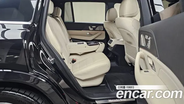 Mercedes-Benz GLS-Class — Фото автомобиля 12