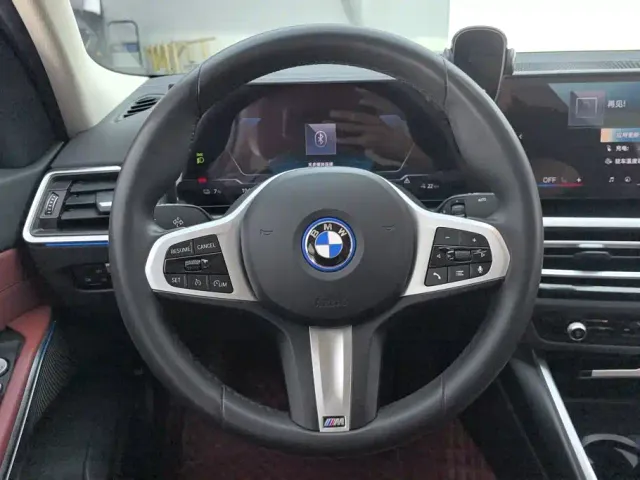 BMW i3 — Фото автомобиля 15