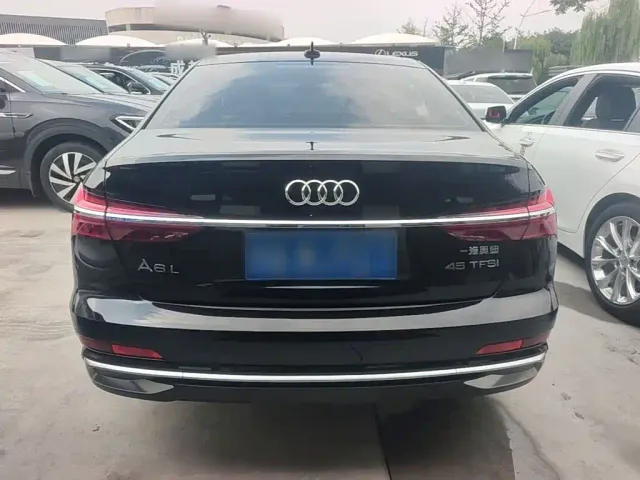 Audi A6L — Фото автомобиля 5