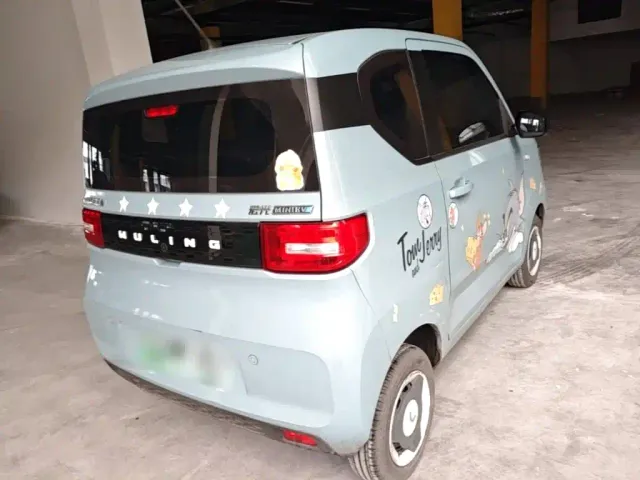 Wuling Hongguang Mini EV — Фото автомобиля 6