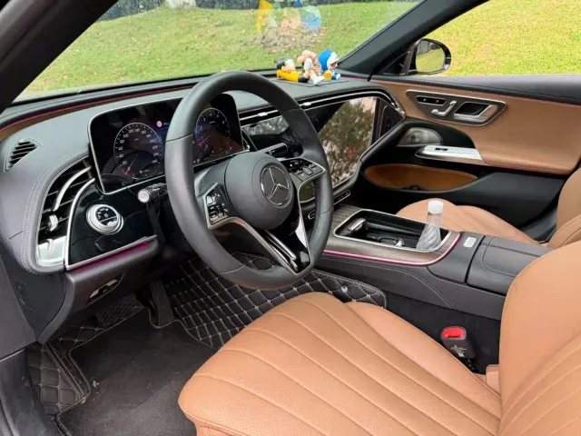 Mercedes-Benz E-Class — Фото автомобиля 7